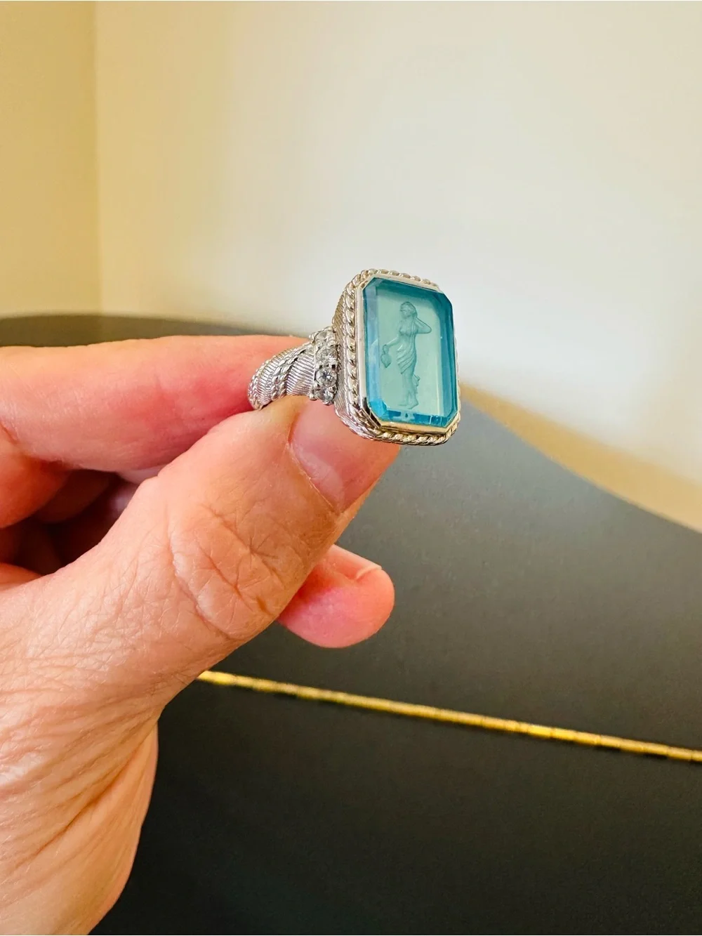 Judith Ripka Luxury Vintage Retro Designer Couture Authentic Formal Cameo Ring